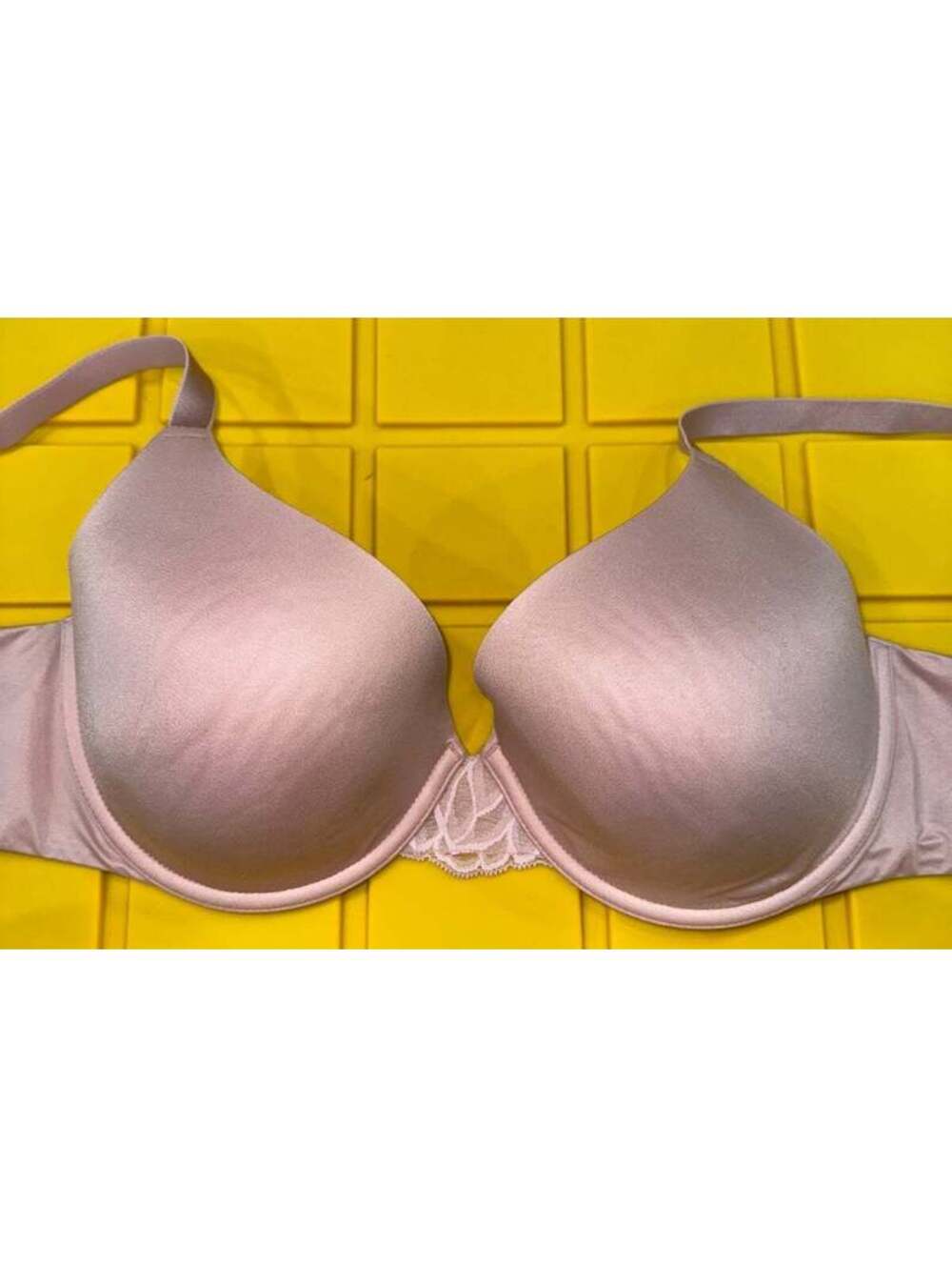 Bali pink bra size 38 C